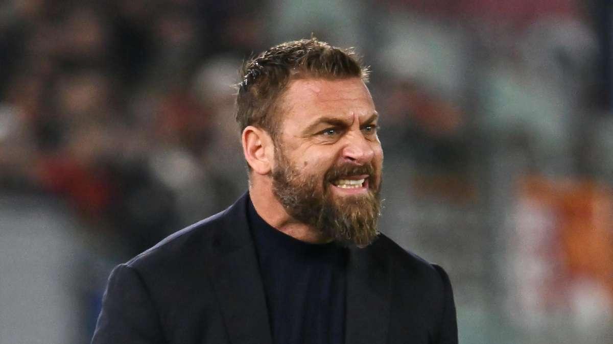 Roma-Bayer Leverkusen, le formazioni ufficiali: De Rossi recupera due big e li lancia dal 1’