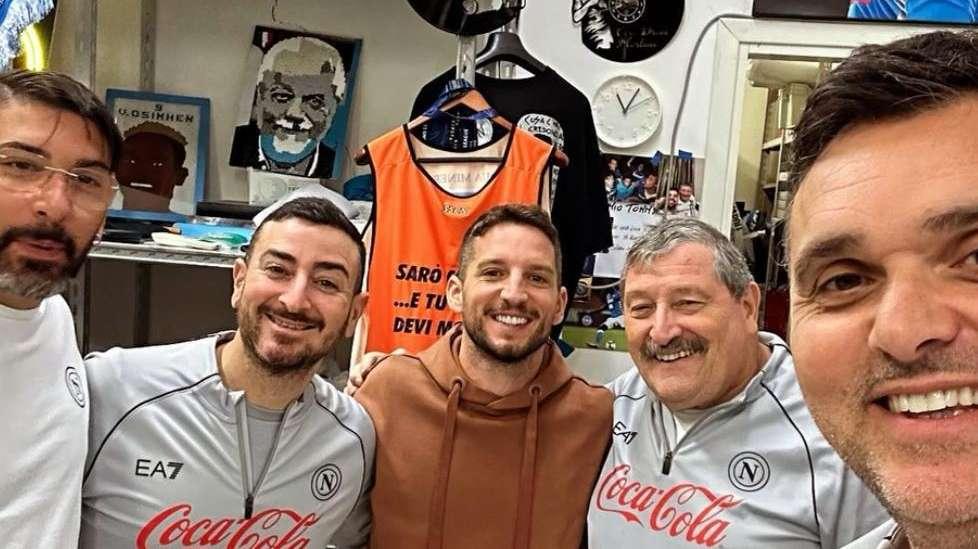 Sorpresa a Castel Volturno: Mertens ha fatto visita a staff ed ex compagni
