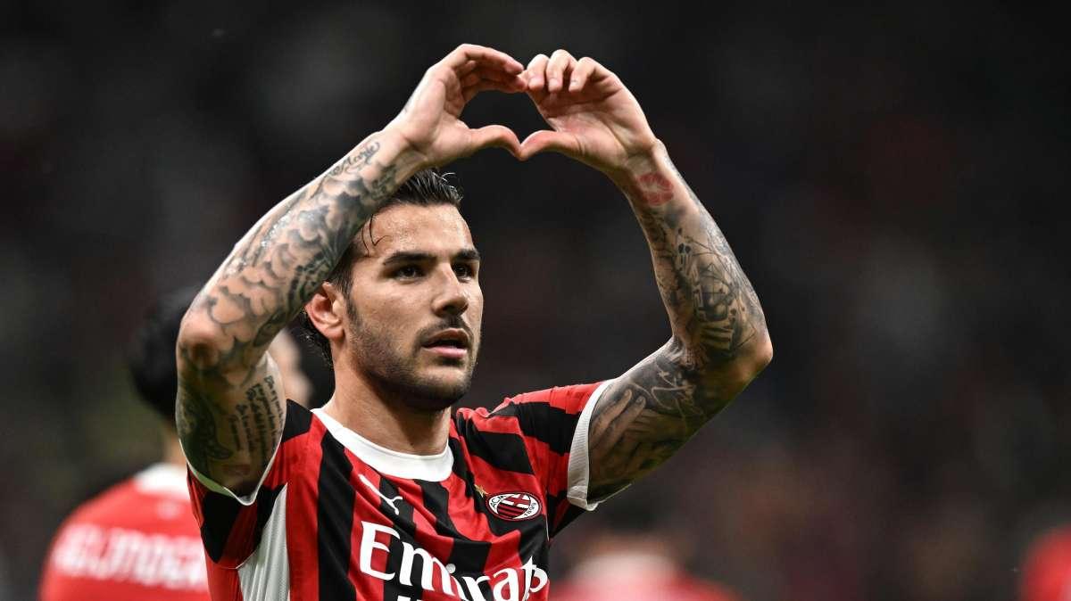 Theo Hernandez apre all'addio e gela il Milan: per il rinnovo chiesta cifra monstre