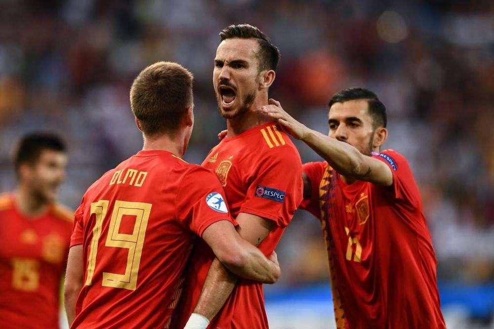 Spagna a valanga contro la Romania, protagonista anche l'azzurro Fabiàn