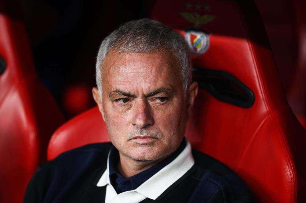 Mourinho sfiderà il Napoli, conferme dal Portogallo: "Sta per allenare il Benfica"