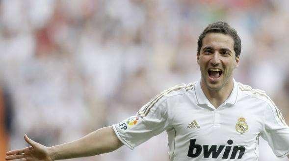 Sportmediaset - Higuain ha detto sì al Napoli: si chiude, il Pipita sarà azzurro. Imminente l'annuncio