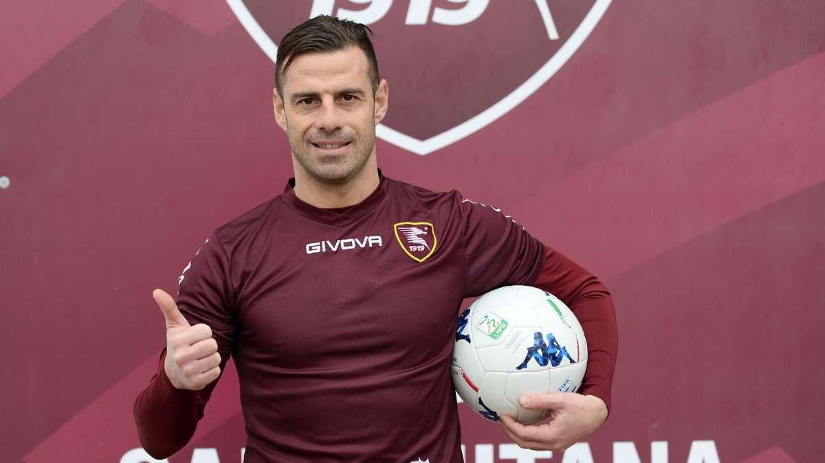 Calaiò: "La Juve casca sempre in piedi, calciatori azzurri poco sereni"