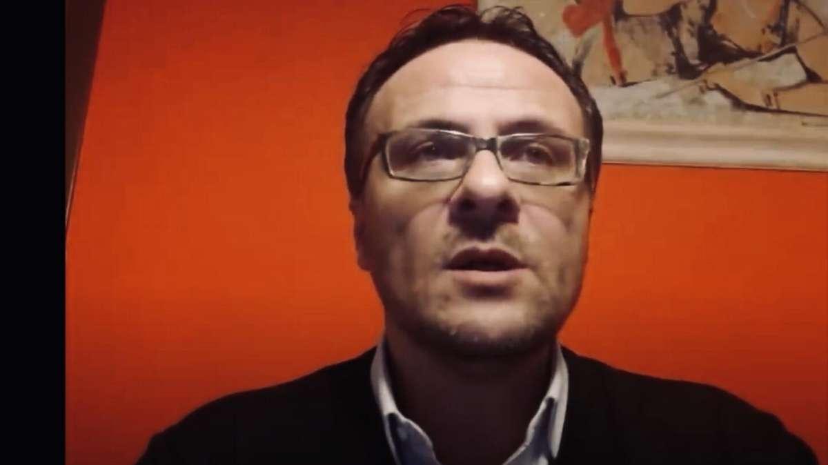 Marelli: "Manca un rigore, Mertens tocca il pallone col braccio", ma Ferrara lo smentisce
