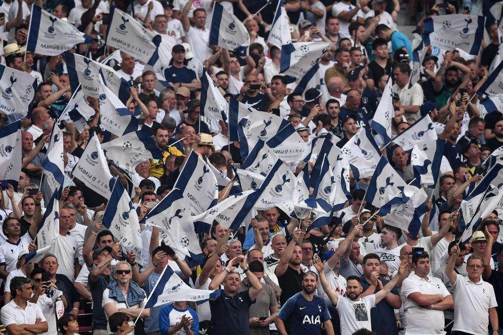 Coronavirus, il Tottenham corre ai ripari: tagliati del 20% gli stipendi dei dipendenti