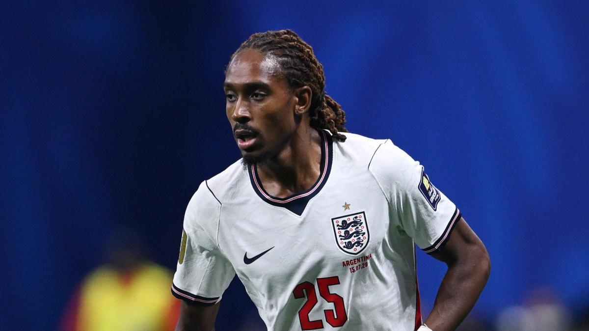 Derby di mercato per Spence, c'è anche il Milan: il Tottenham fissa il prezzo