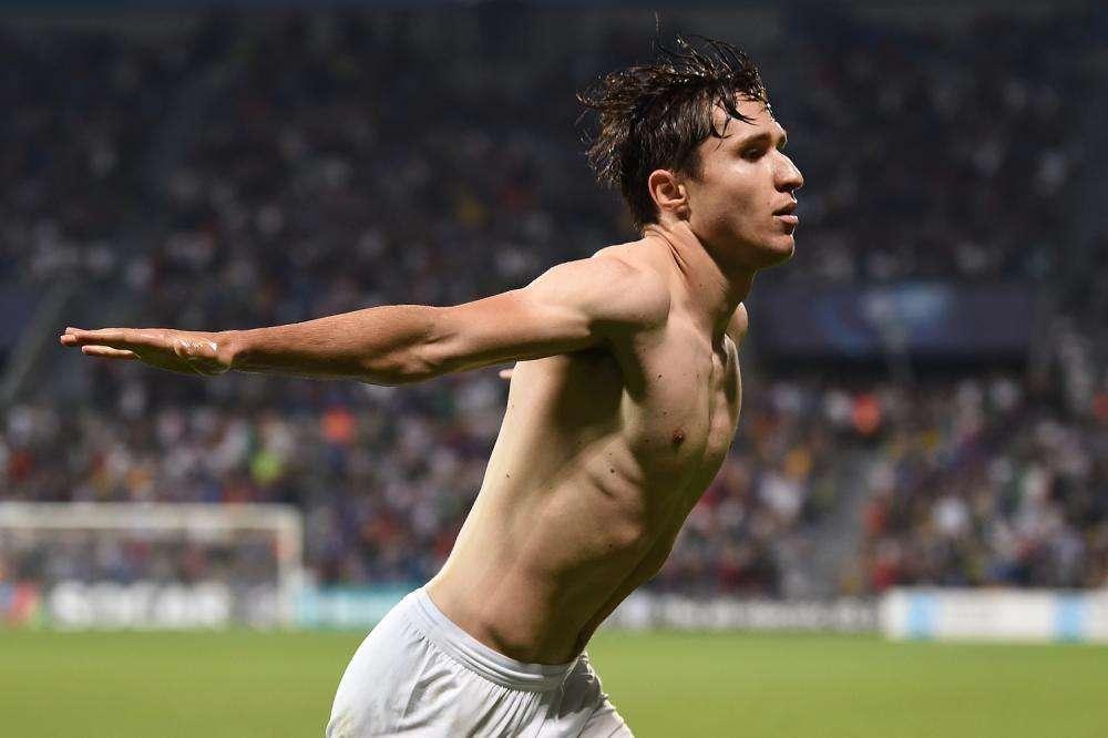 Fiorentina, Chiesa prende tempo: "Decisioni sul futuro rimandate. Ne parleremo..."