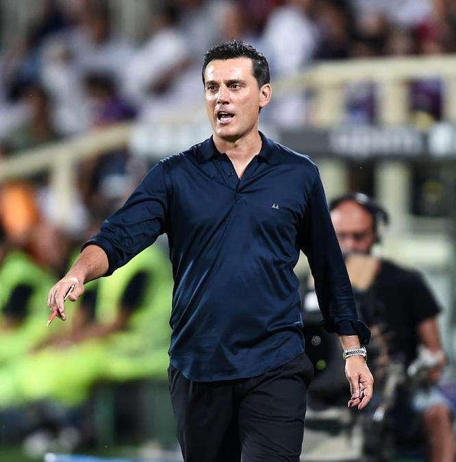 Fiorentina, Montella: "Col Napoli servirà più attenzione dietro. Sull'infortunio di Lirola..."