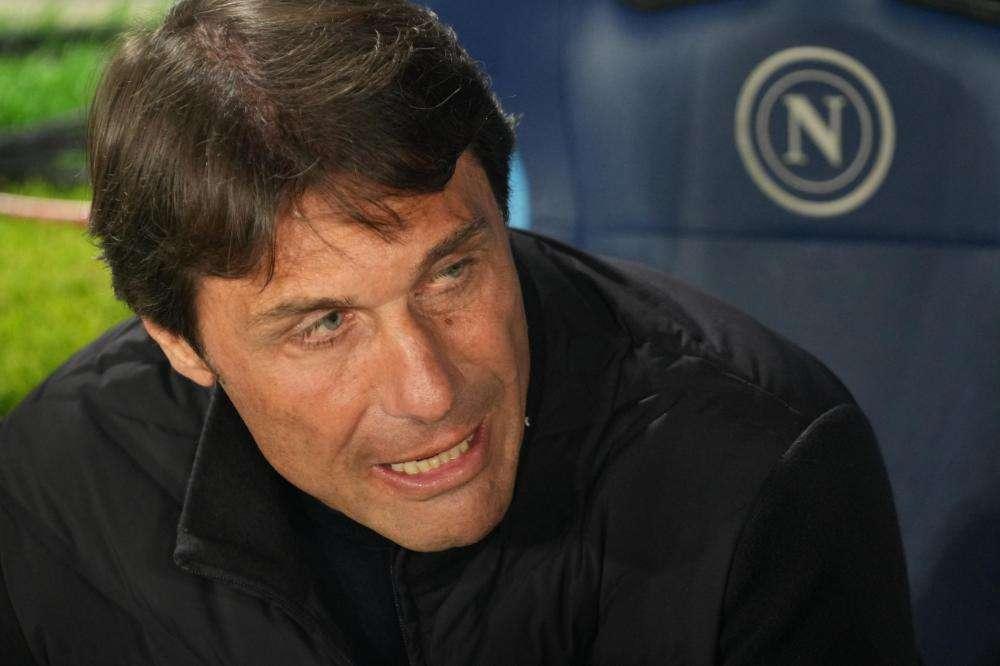 Conte tra i detenuti di Poggioreale: il suo messaggio e il racconto della giornata