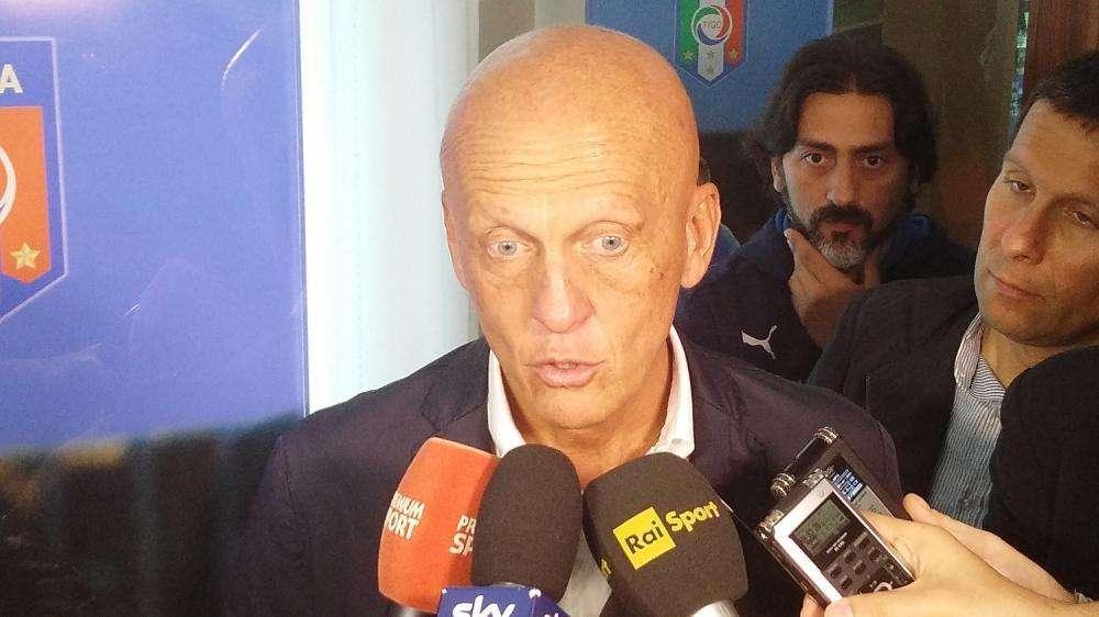 Fifa, Collina sulle nuove regole: "Falli di mano? Non diventerà un tiro al braccio"