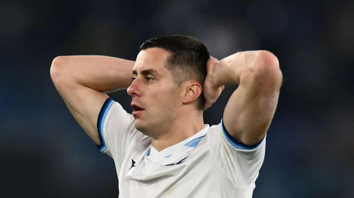 Lazio, grana Marusic: valuta di liberarsi a zero sfruttando l'articolo 17