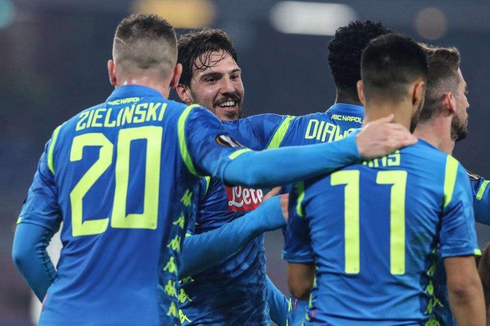 RILEGGI LIVE - Napoli-Zurigo 2-0 (43' Verdi, 75' Ounas): esulta il San Paolo, azzurri agli ottavi di finale di Europa League!