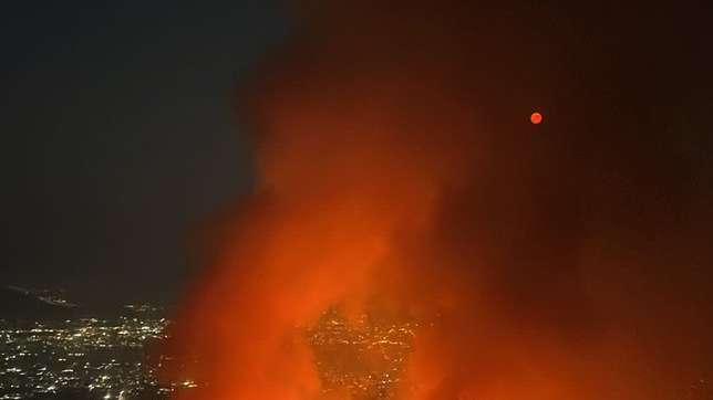Incendio Vesuvio, sotto controllo i tre fronti di fuoco: le ultime