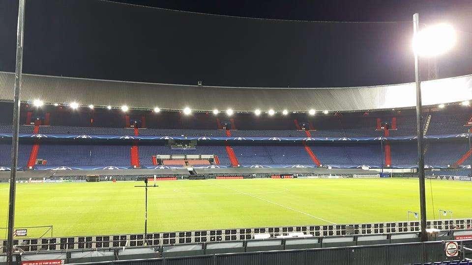 FOTOGALLERY TN - Ecco il de Kuip, 'la vasca' che domani accoglie il Napoli con un sold-out