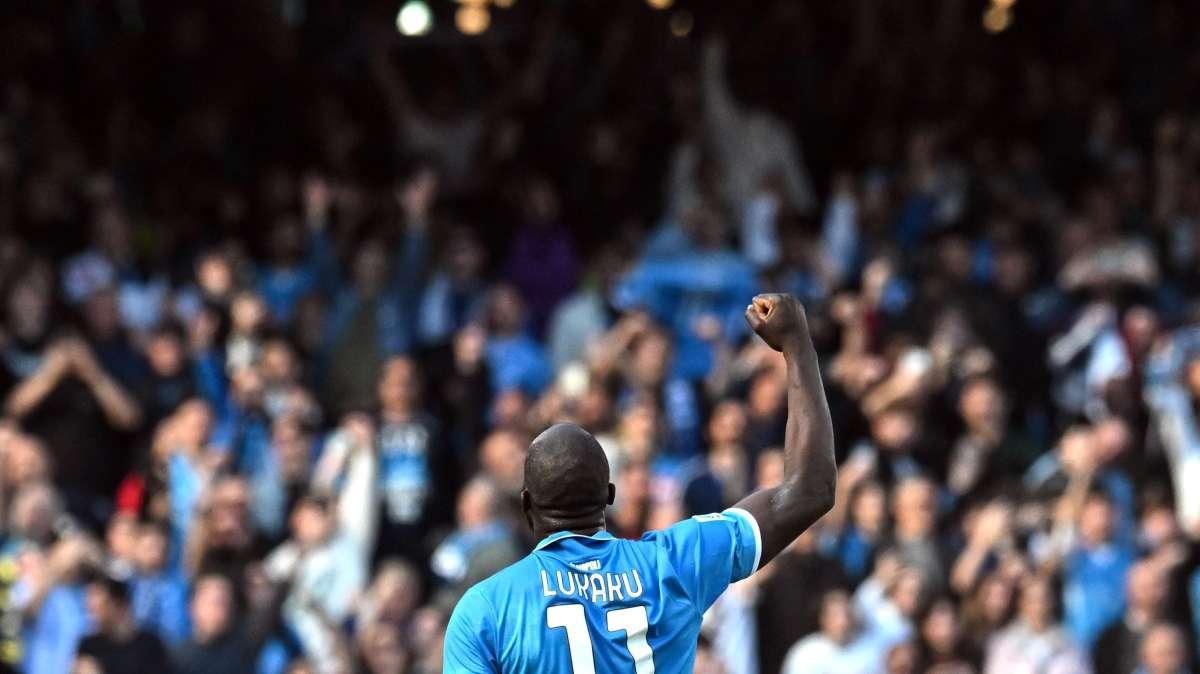 Napoli-Fiorentina, il telecronista: "Ho avvertito una magia che neanche ai tempi di Spalletti..."