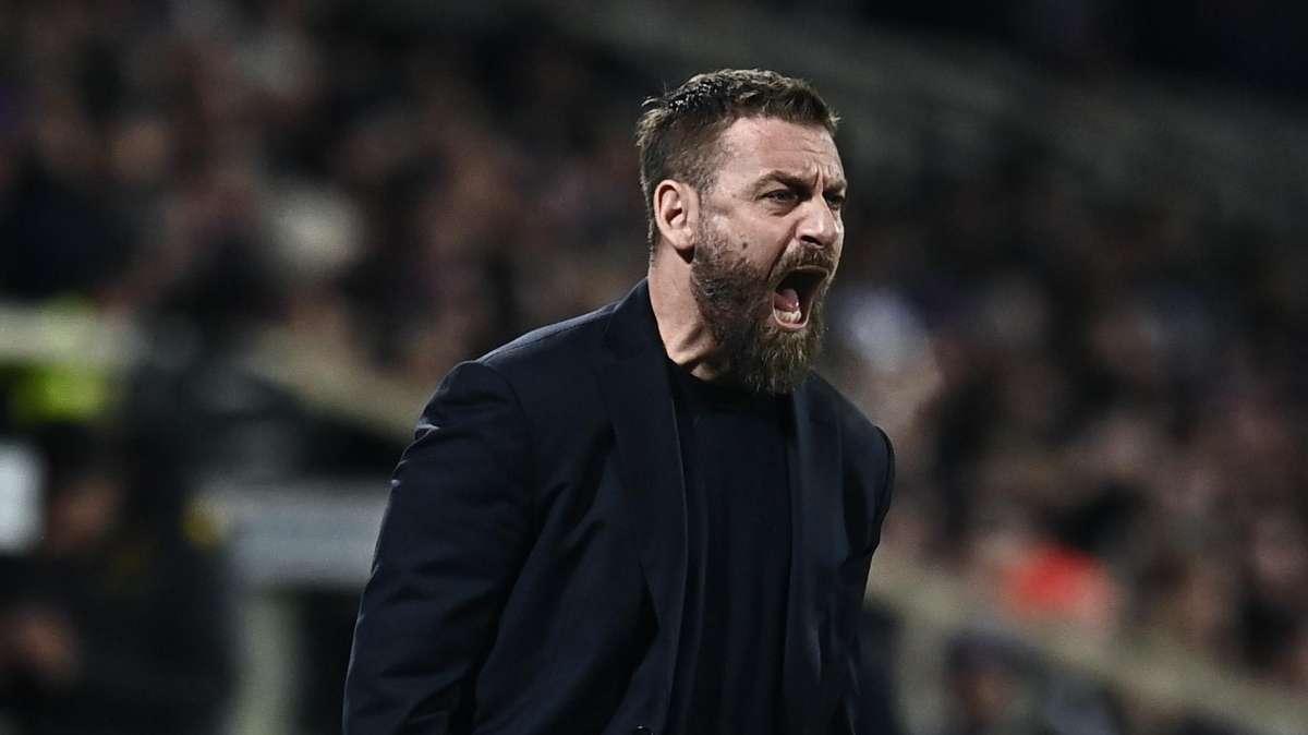 Roma, Lukaku in dubbio per domenica. De Rossi: "Solito problema, non so se recupererà"