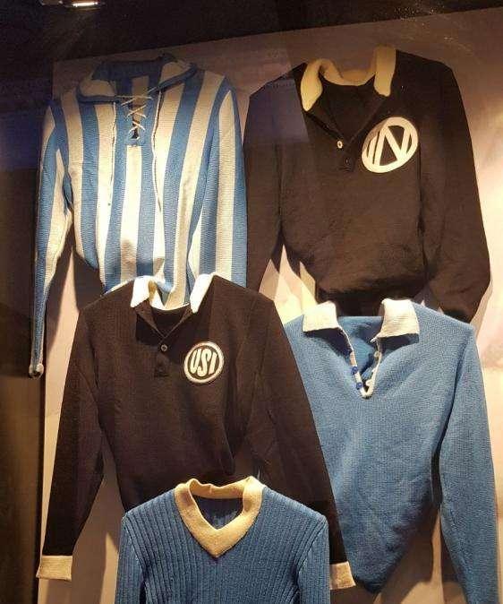 FOTOGALLERY TN - Maglie storiche, giornali e figurine: cimeli rarissimi alla mostra al MANN
