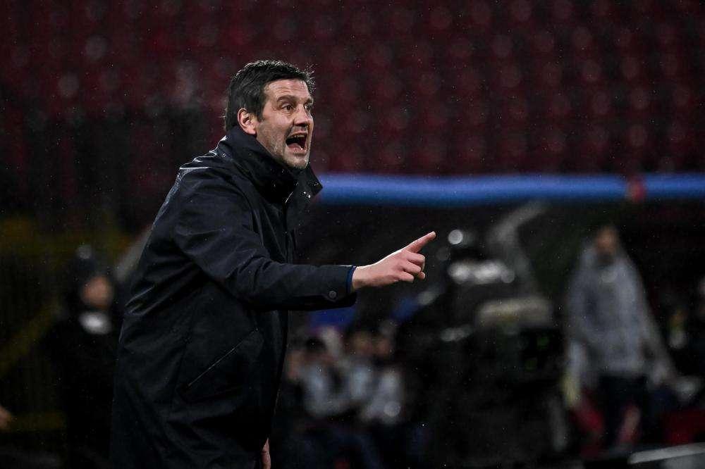 Inter, Chivu sui tanti impegni: "Ho 23 giocatori più quelli dell'U23, si va avanti"
