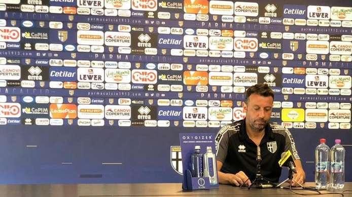 Parma, D'Aversa in conferenza: "A Napoli per concedere poco. Sappiamo solo del 4-3-3"