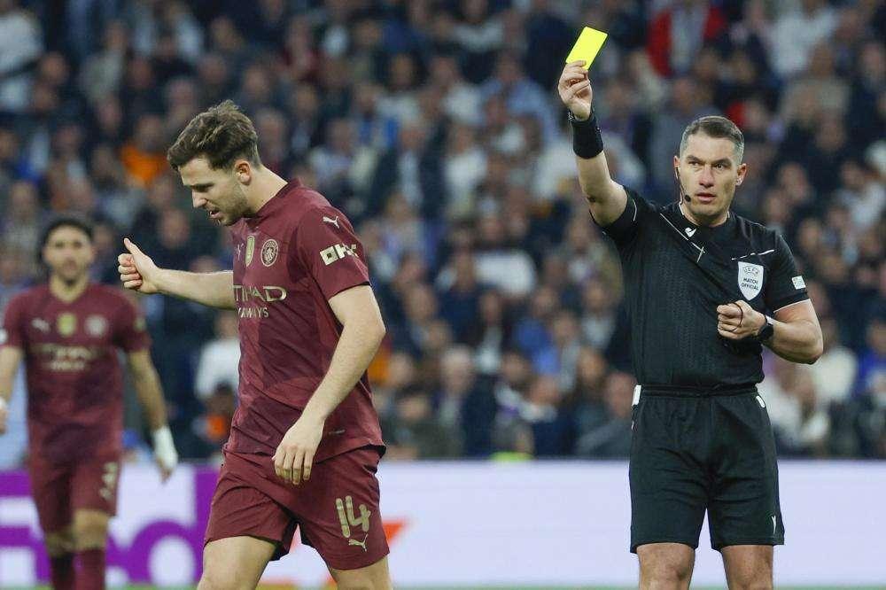 Champions League, scelto l'arbitro della finale tra PSG e Inter: fischierà un rumeno