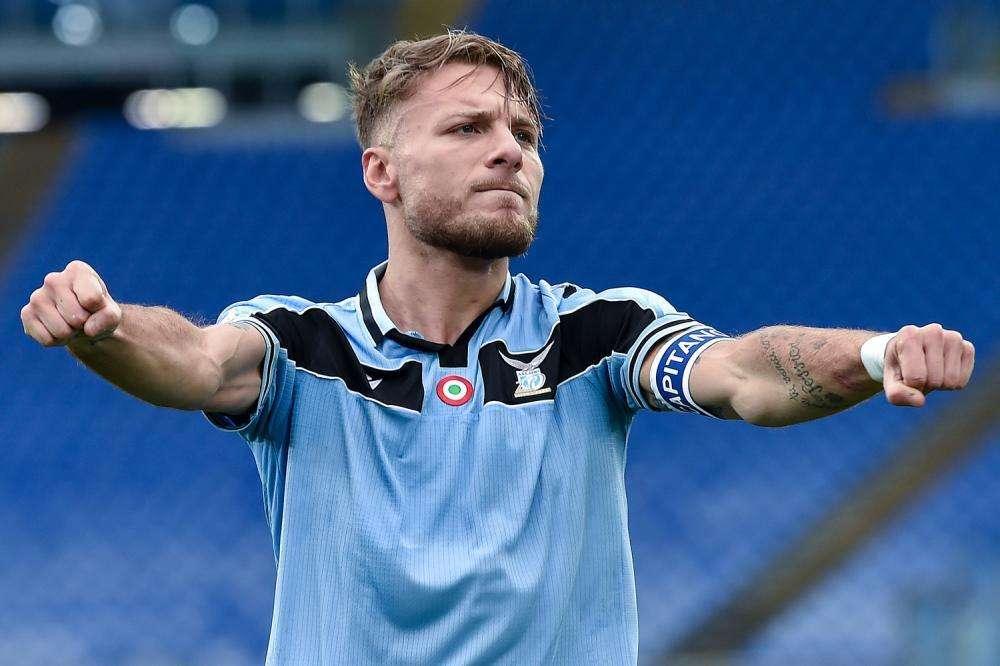 Segna Immobile, ma è tutto inutile: c'è l'offside dell'attaccante laziale