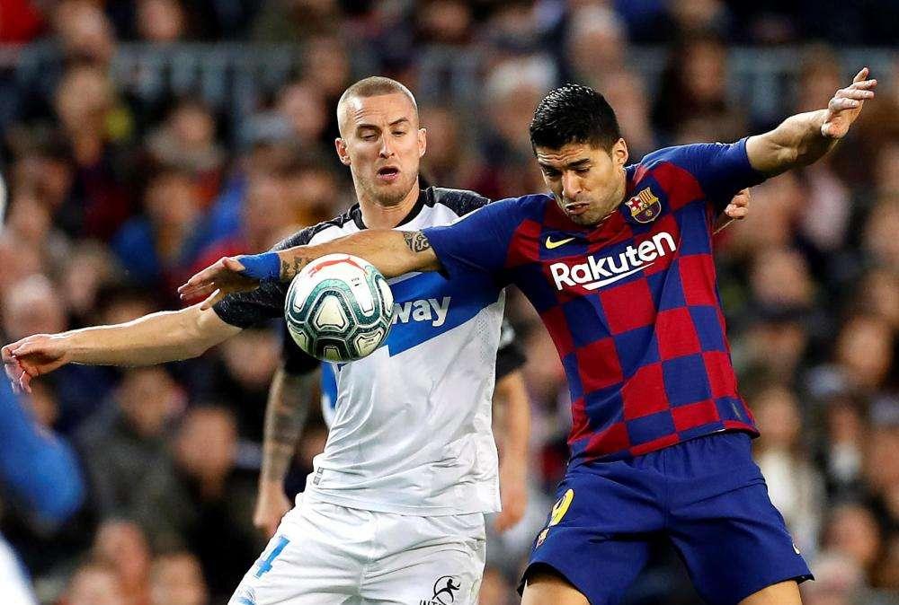 UFFICIALE - Barcellona, Suarez si opera! A rischio il doppio confronto col Napoli
