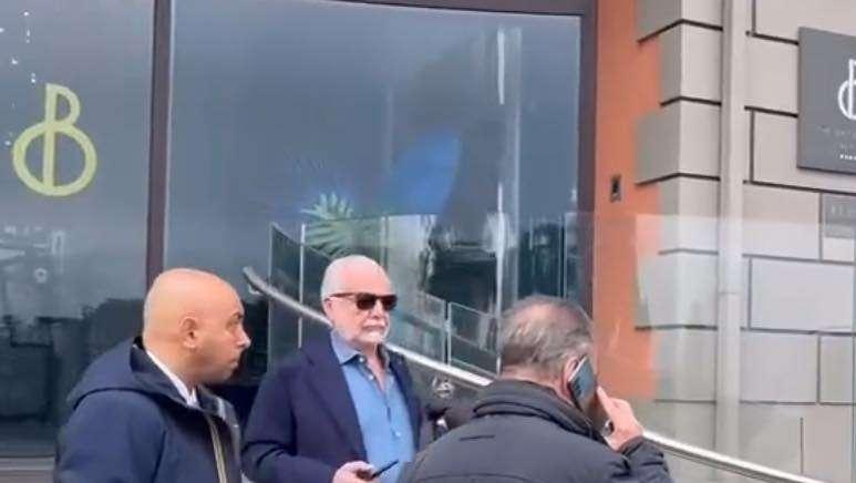 RILEGGI LIVE - Mazzarri, è finita! ADL annuncia Calzona, si riprende Sinatti e attende Hamsik: rivivi la lunga giornata 