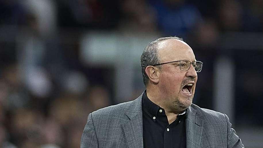 Parma, il maestro visita l'allievo: Benitez a Collecchio. Pecchia gli dona una maglia