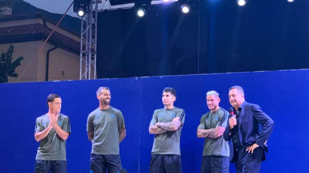 Incontro giocatori-tifosi, Mazzocchi e Raspa: "Promettiamo maglia zuppa". Olivera: "Stanchissimo, ma faremo grandi cose".  Spinazzola: "Non vedo l'ora..."