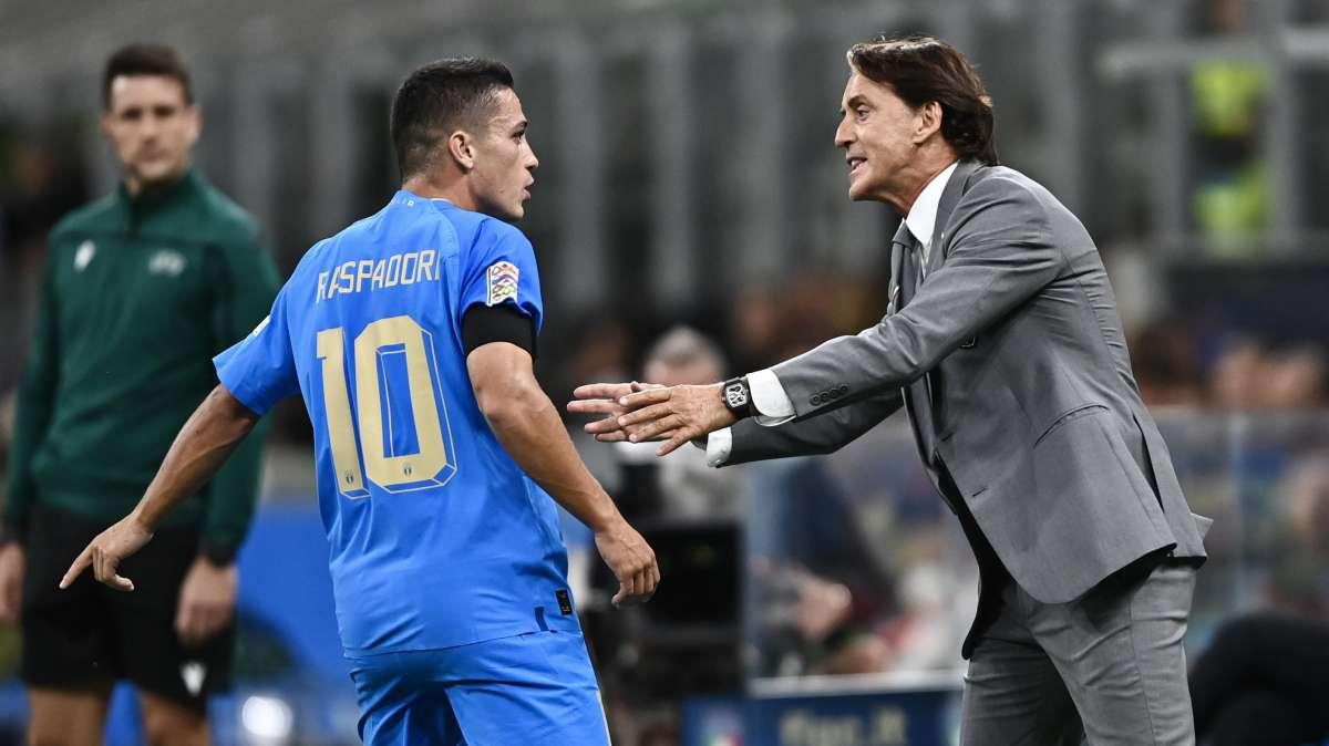 Il ct Mancini a Dazn: “Il Napoli fa un calcio internazionale, Spalletti è straordinario! Su Raspa…”