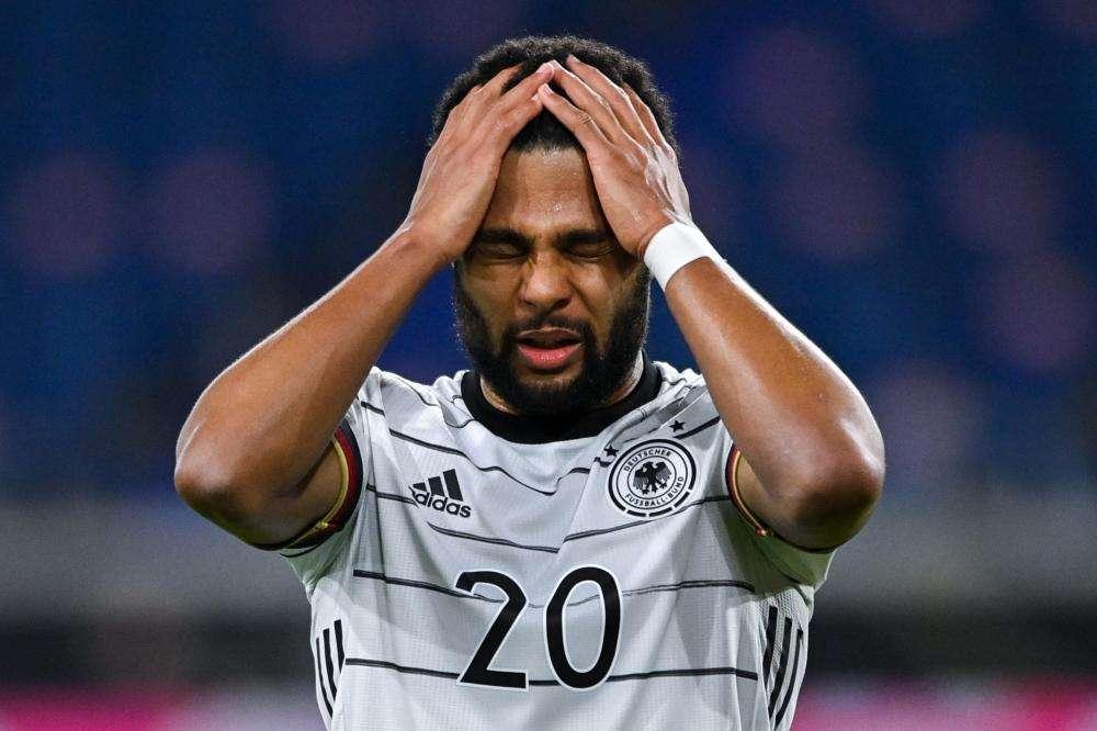 UFFICIALE - Bayern, Gnabry positivo al Covid: salta la sfida contro il Psg