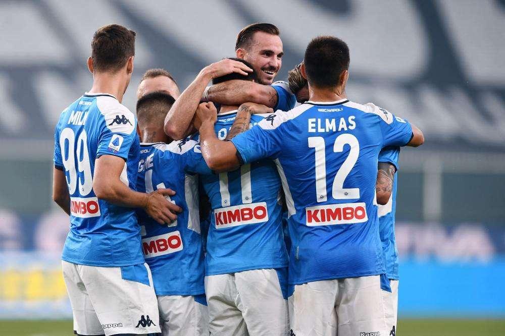 FOTOGALLERY - Il Napoli si impone col Genoa, gli scatti più belli da Marassi