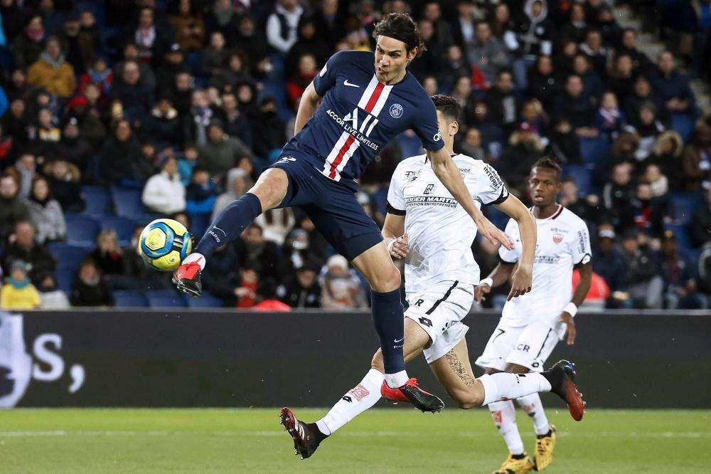 Francia, la Ligue 1 ripartirà ad agosto: fissato il tetto massimo di spettatori