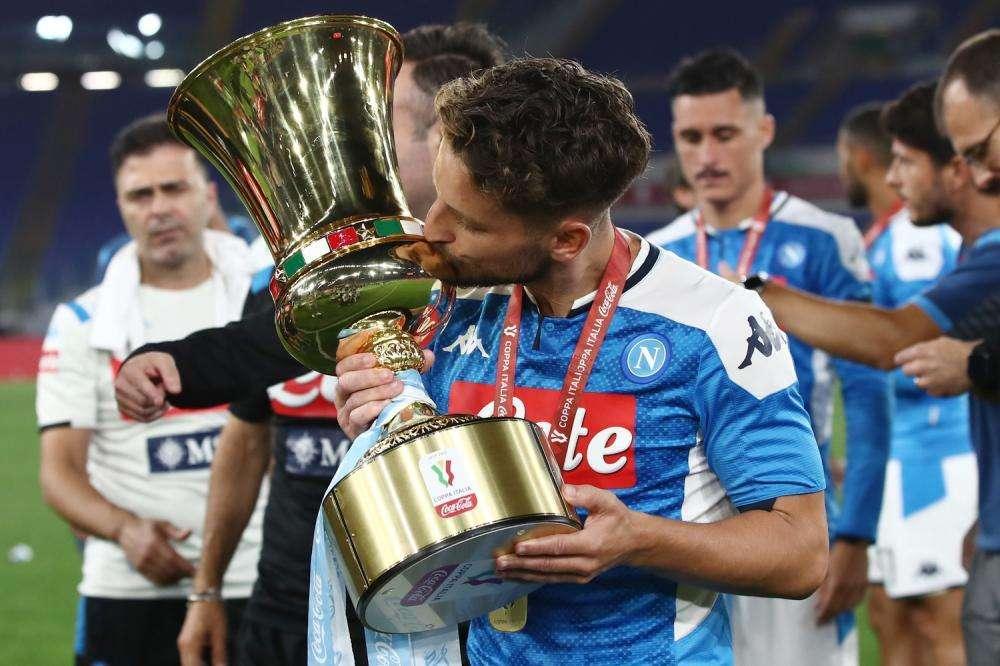 Gazzetta - Fastidio muscolare ha condizionato Mertens con la Juve: a Verona spazio a Milik