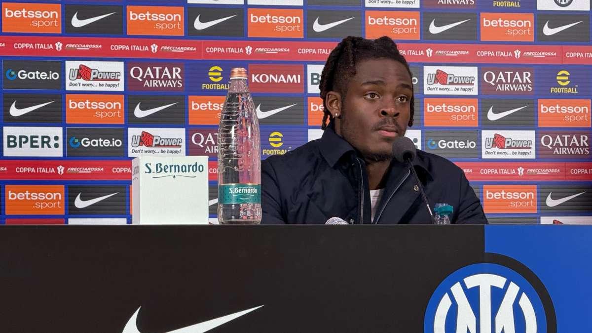 Inter, Bisseck: "Non pensiamo al Napoli, poi vedremo cosa faranno loro"