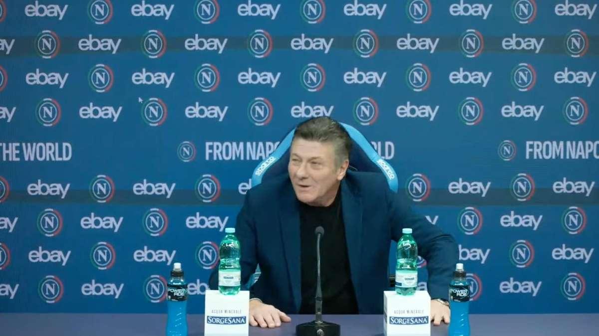 RILEGGI LIVE - Mazzarri in conferenza: "Quasi come l'anno scorso: 77% di possesso, creato occasioni ma preso gol al primo errore, non mi dimetto! Non è stata una gara così schifosa"