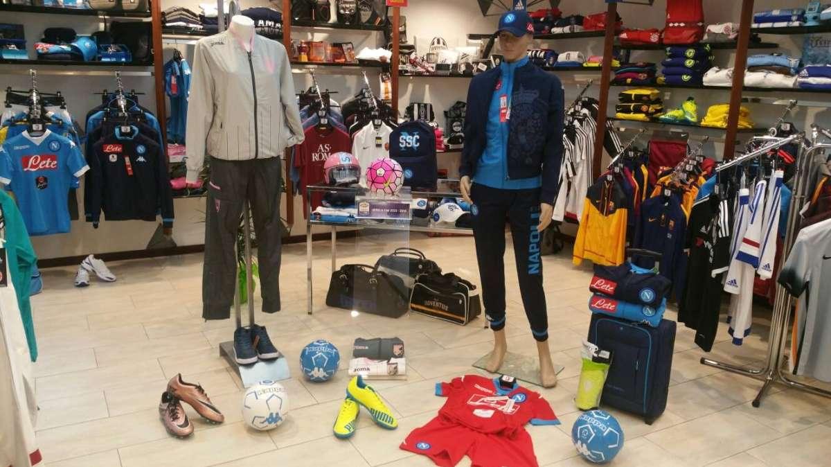 I tifosi del Napoli hanno già vinto: scoprite come ritirare un gadget degli azzurri