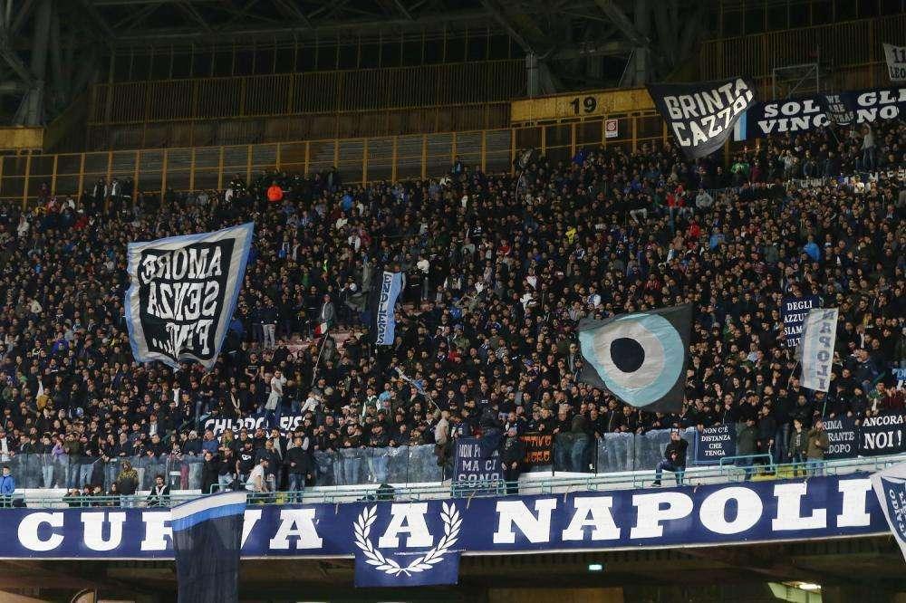 Napoli-Arsenal, oggi parte la vendita sui posti 'liberi' (prelazione web abbonati, dal 2 nei punti vendita): prezzi e dettagli