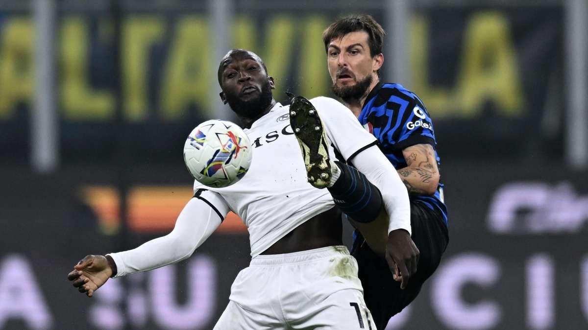 Gazzetta su Lukaku: "Sta pagando l'atteggiamento prudente del Napoli"