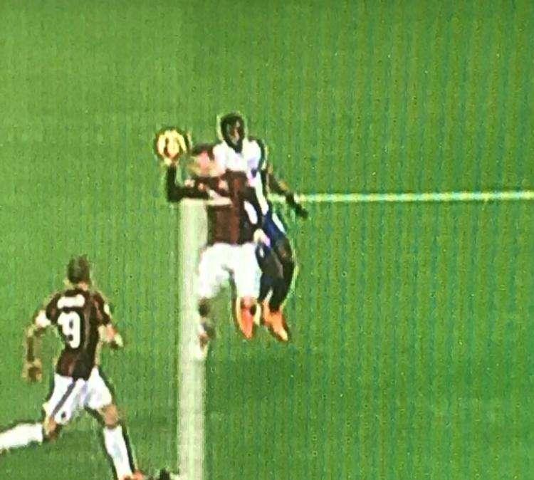 FOTO - Pistocchi accusa: "Gli arbitri sbagliano perchè sono umani, ma in passato sbagliavano perchè corrotti! Ora con il Var..."