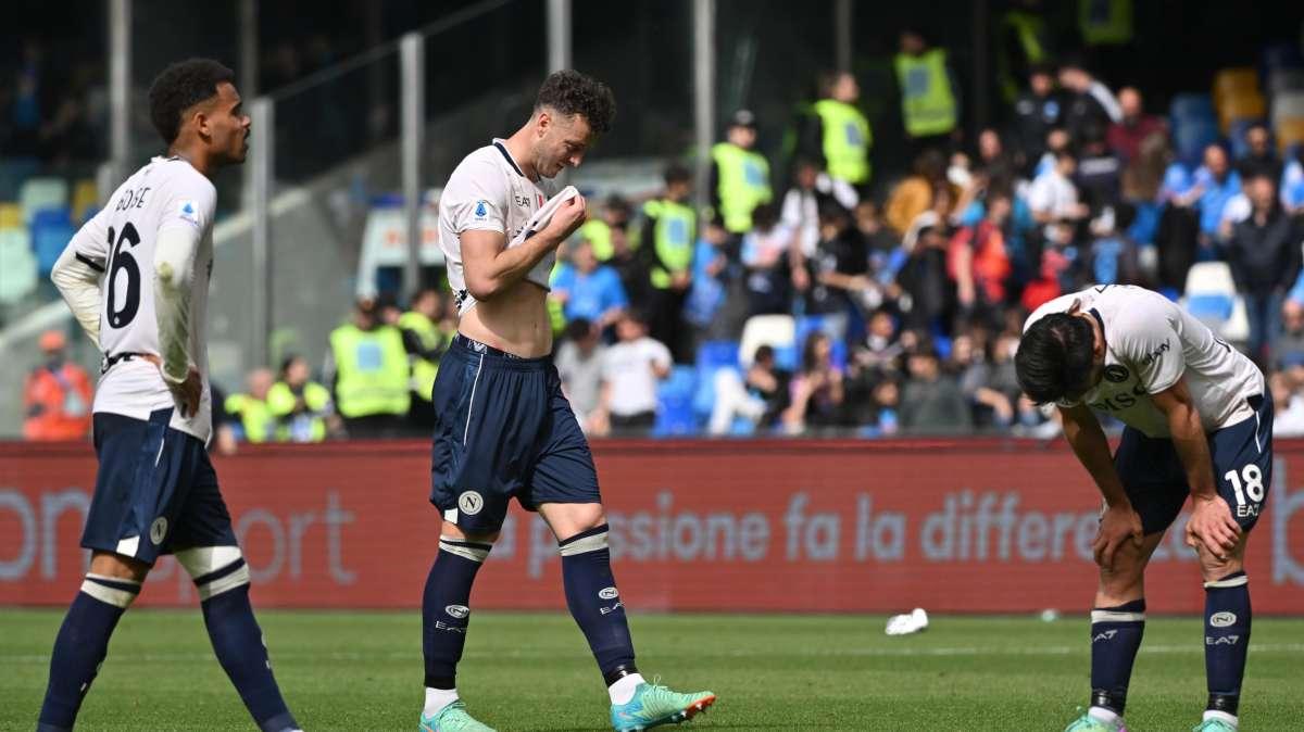 Umiliazione e contestazione: altro che Europa, la squadra ha già mollato