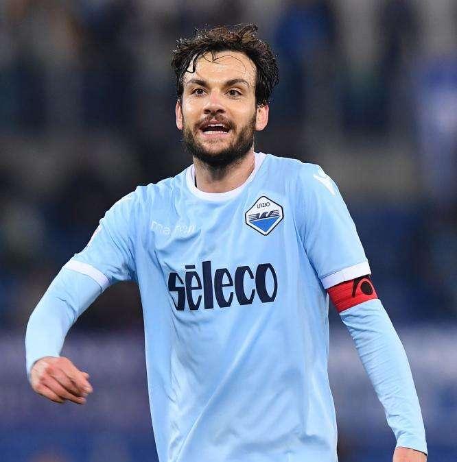 Lazio, Parolo a Sky ammette: "Pensare di tenere a Napoli i ritmi dei primi 45' tutta la gara è un'illusione..."
