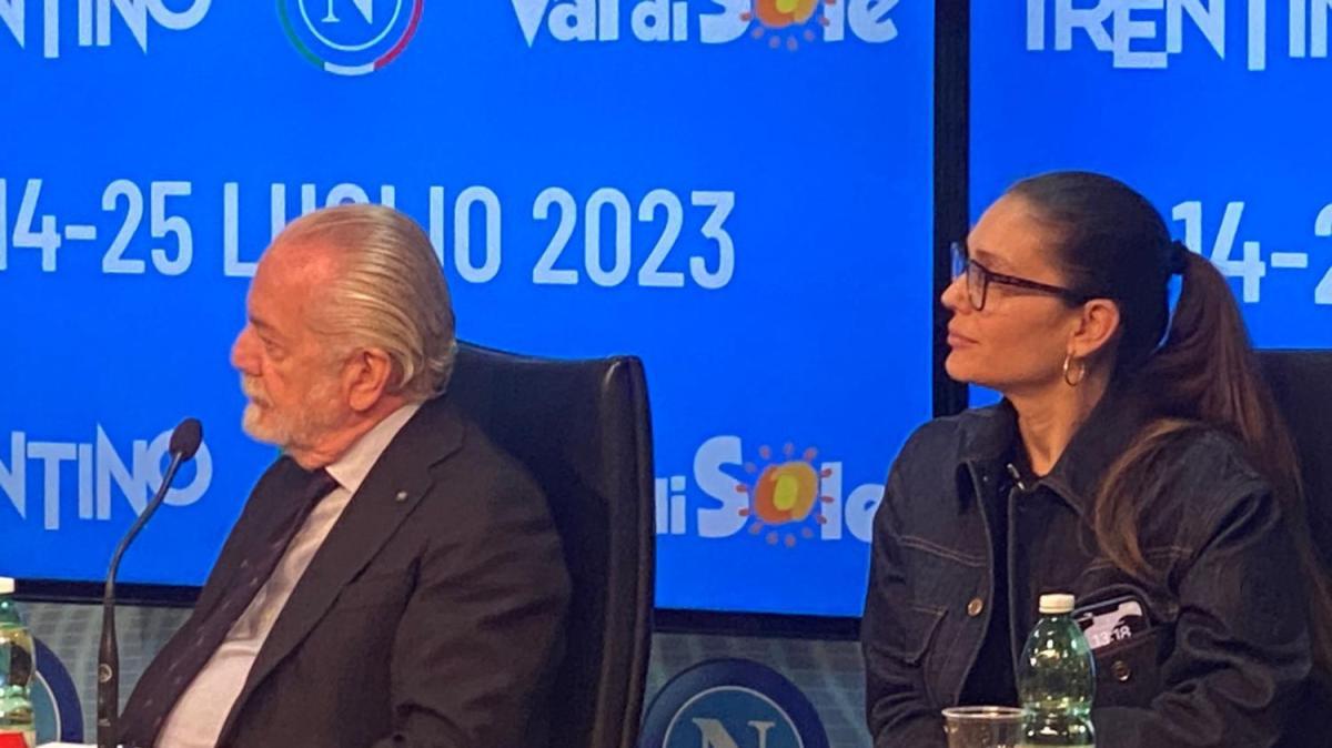 Nuove maglie Napoli, Valentina DL rivela quante ne saranno: "A breve le vedrete tutte"