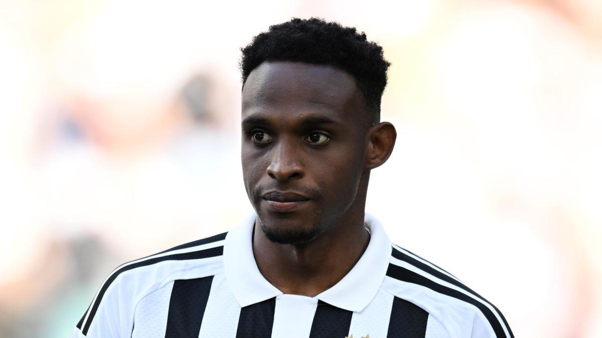 Juventus, le prime parole di Lucumí: "Arrivo nella squadra più grande d'Italia"