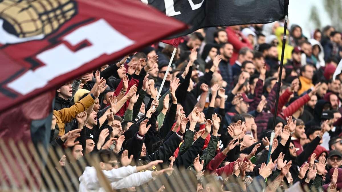 "Cacciate fuori le palle!", Salernitana contestata all'Arechi