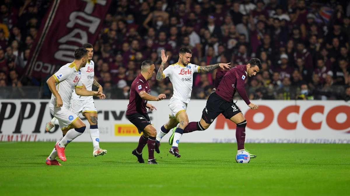 Corsera - Napoli più legato a Osimhen, Milan già ha incontrato tante big