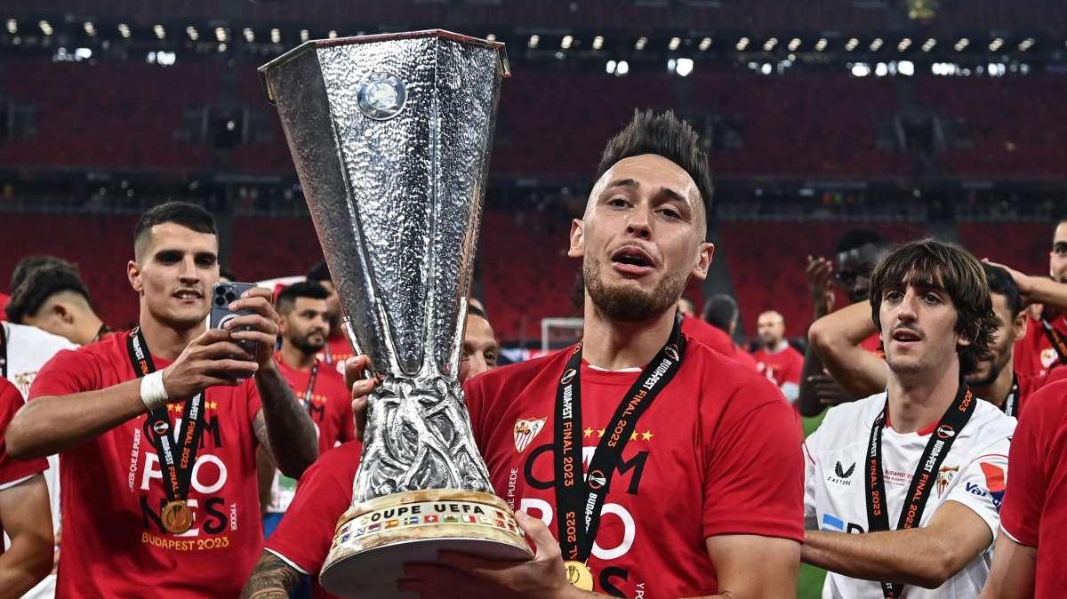 L’anti-calcio di Mourinho si ferma ai rigori: l’Europa League è del Siviglia!
