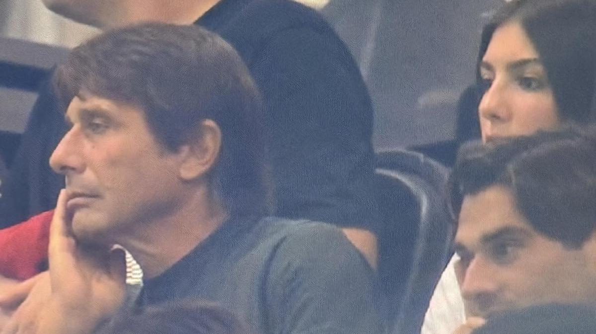 Milan-Benfica, spettatore d’eccezione a San Siro: c’è Antonio Conte con la figlia Vittoria