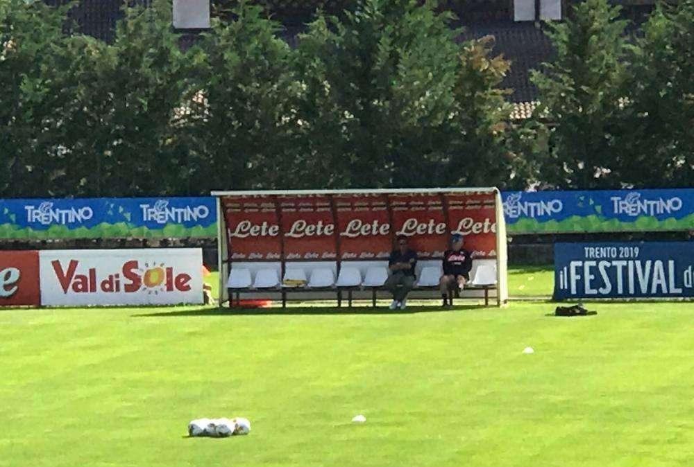 FOTO TN - Giuntoli è tornato dalla Spagna: ds azzurro sul campo a Dimaro, colloquio con Ancelotti