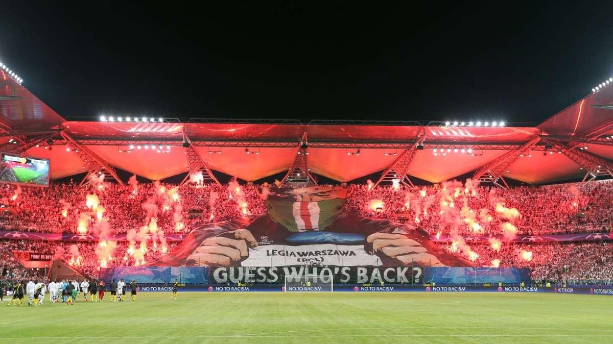 Legia, Gołębiewski: "Mai stati in zona retrocessione, ma chiedo tifo e unione col Napoli!"